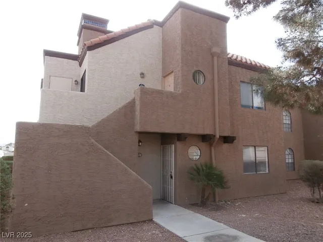 $1,300 | 2980 Juniper Hills Boulevard, Unit 103, Las Vegas, NV 89142