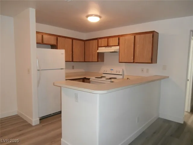 $1,300 | 2980 Juniper Hills Boulevard, Unit 103, Las Vegas, NV 89142