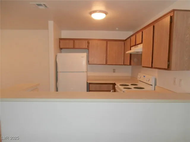 $1,300 | 2980 Juniper Hills Boulevard, Unit 103, Las Vegas, NV 89142