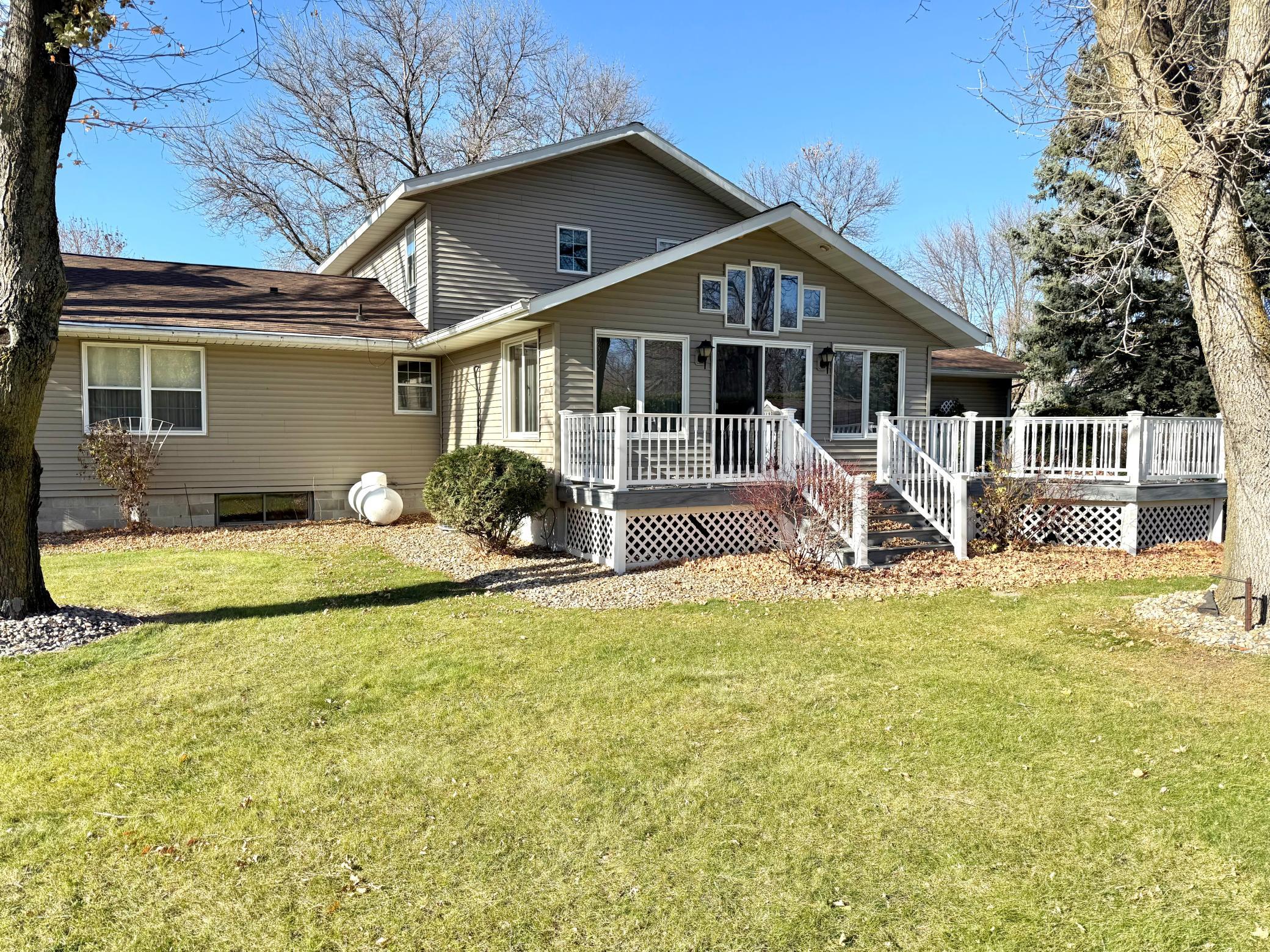 301 Birch Street Lucan, MN 56255 - Photo 3 of 37