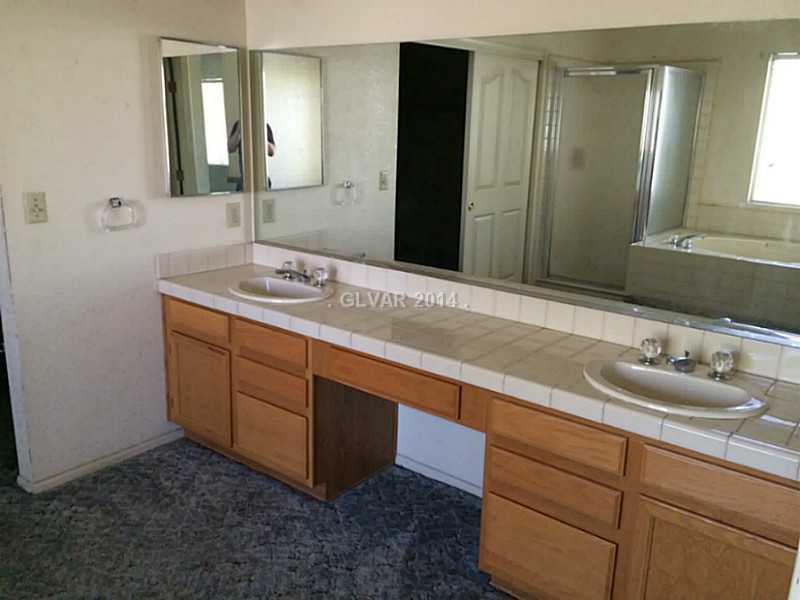 27 Reyburn Drive Henderson, NV 89074 - Photo 16 of 21 Property Photo.