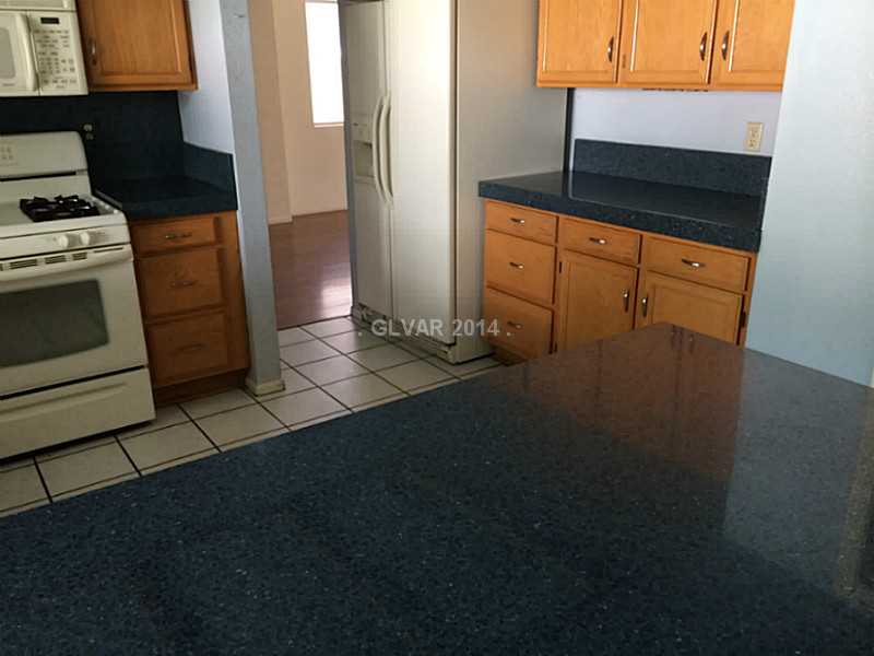 27 Reyburn Drive Henderson, NV 89074 - Photo 9 of 21 Property Photo.