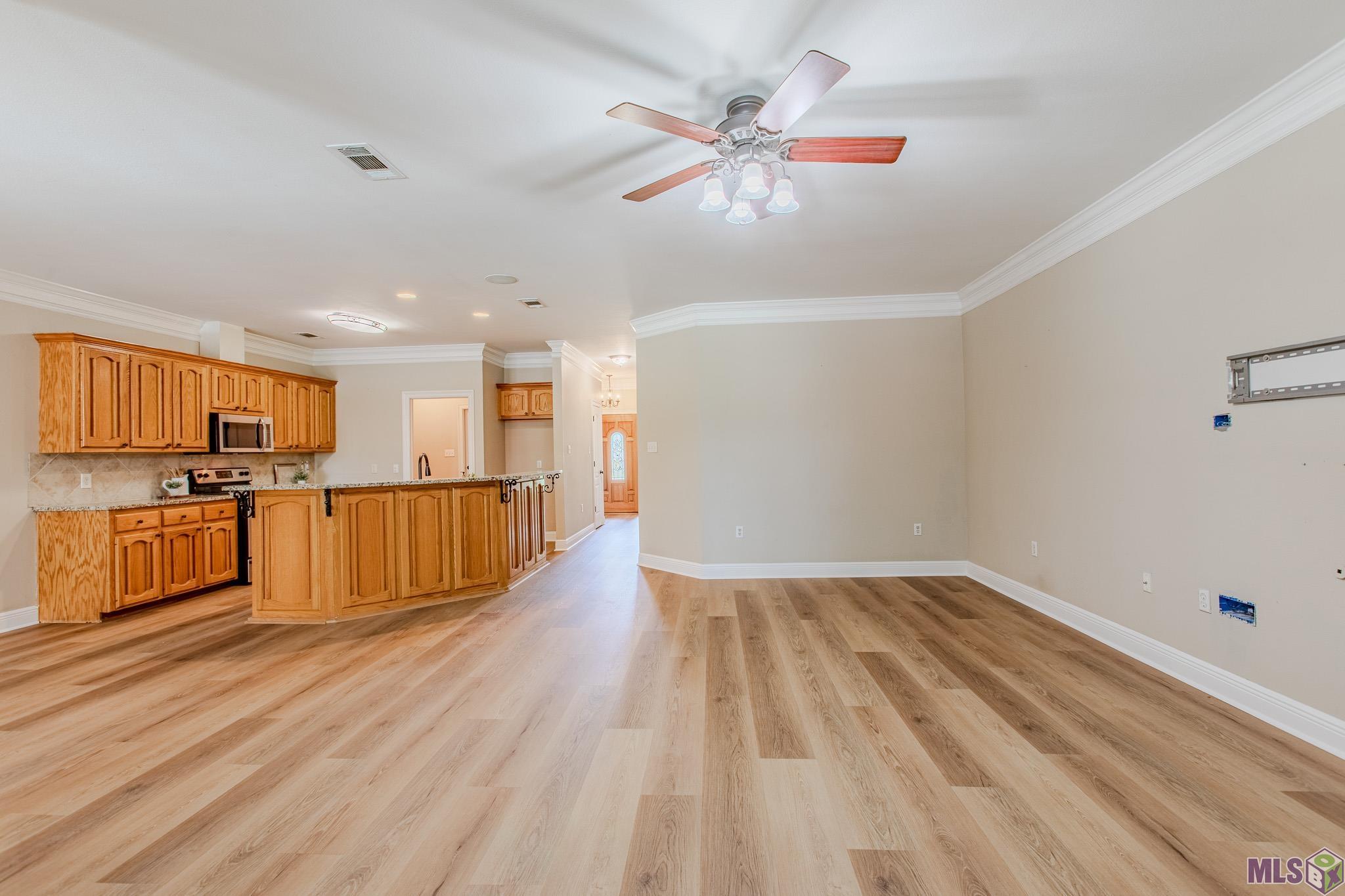 16043 Rawlings Road Prairieville, LA 70769 - Photo 7 of 25 Main Living Area 2