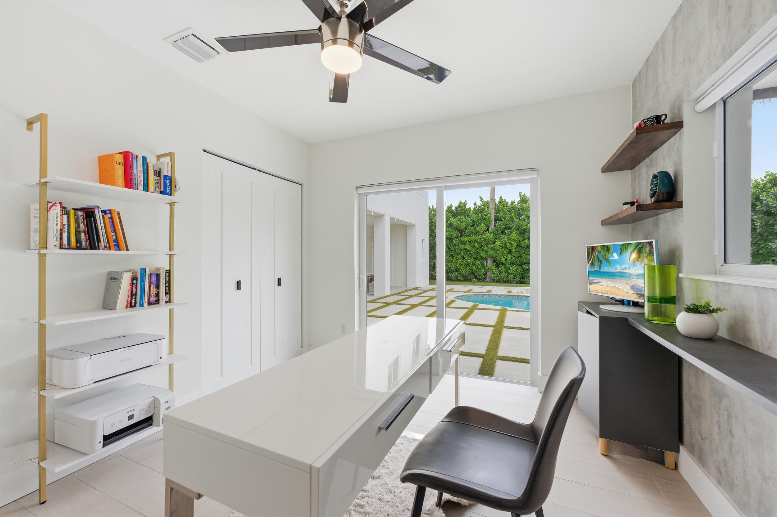 1044 Northwest 6th Drive Boca Raton, FL 33486 - Photo 11 of 33 33__jjl3833