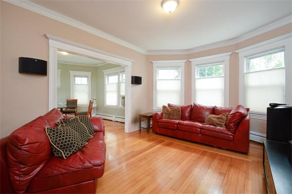 138 Middlesex Road, Unit 1 Newton, MA 02467 - Photo 3 of 20