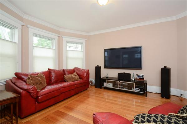 138 Middlesex Road, Unit 1 Newton, MA 02467 - Photo 4 of 20