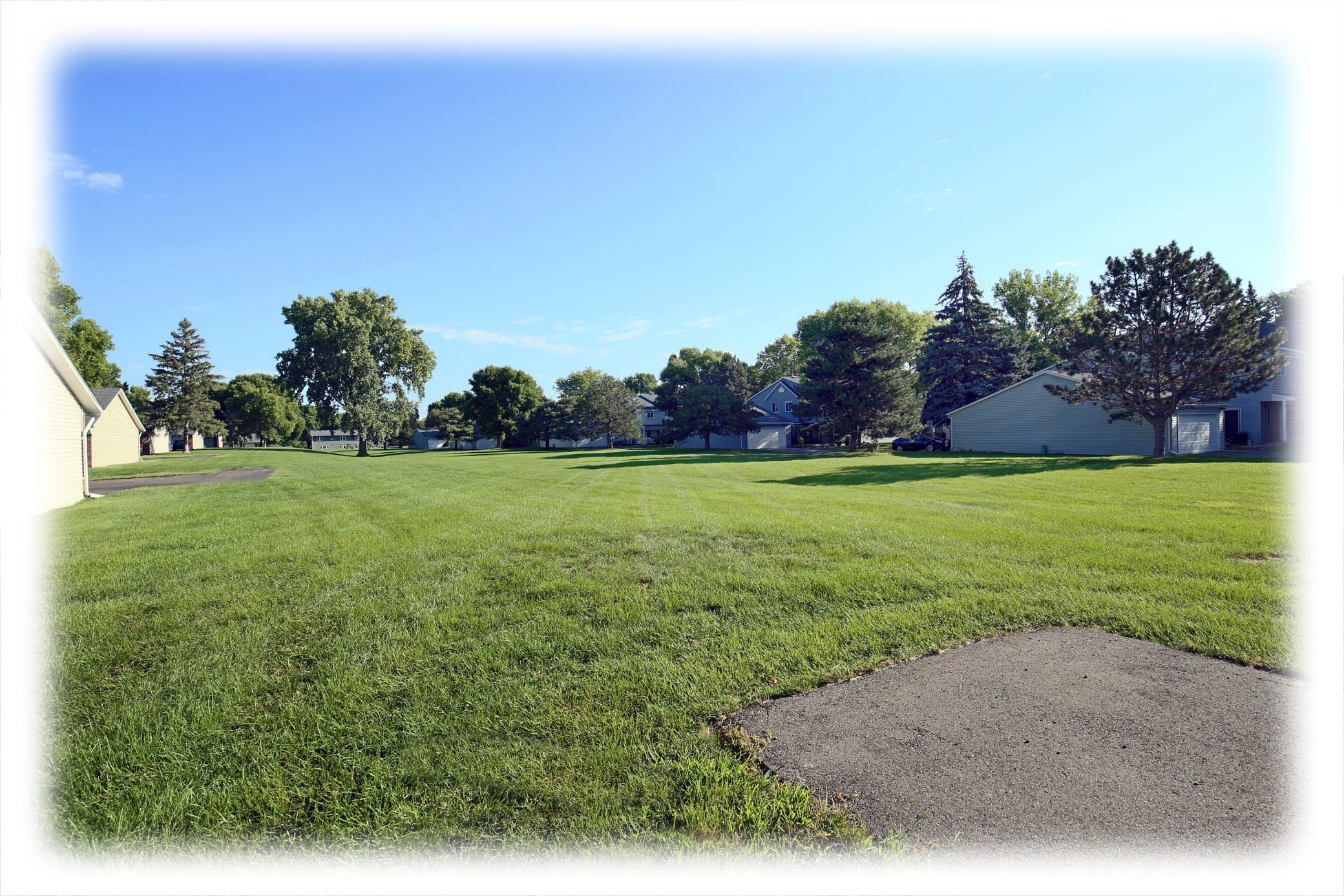 9358 Ranchview Lane North Maple Grove, MN 55369 - Photo 2 of 19 Gallery Image 2
