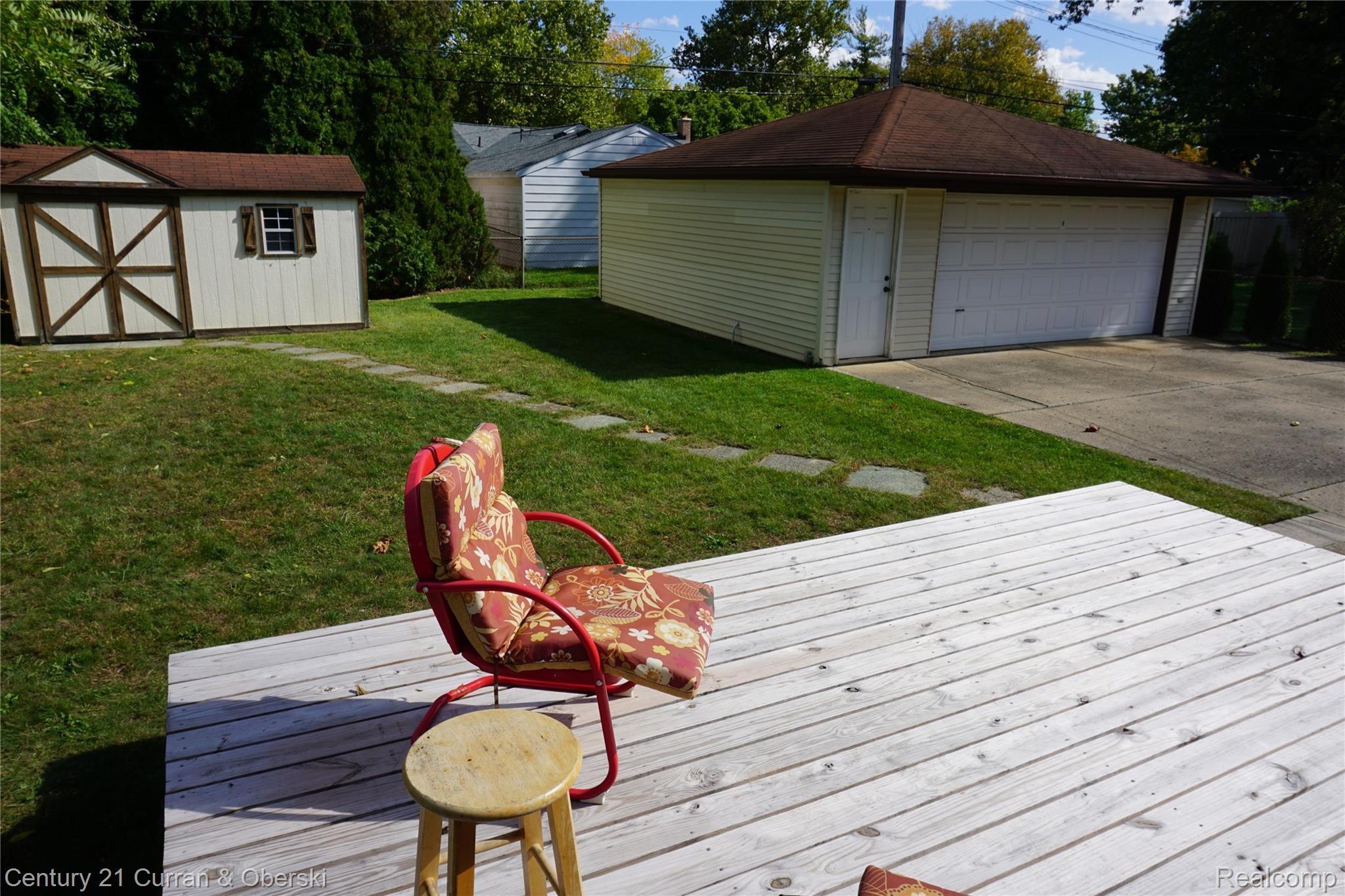 17516 Rougeway Street Livonia, MI 48152 - Photo 5 of 29 DSC00332.JPG