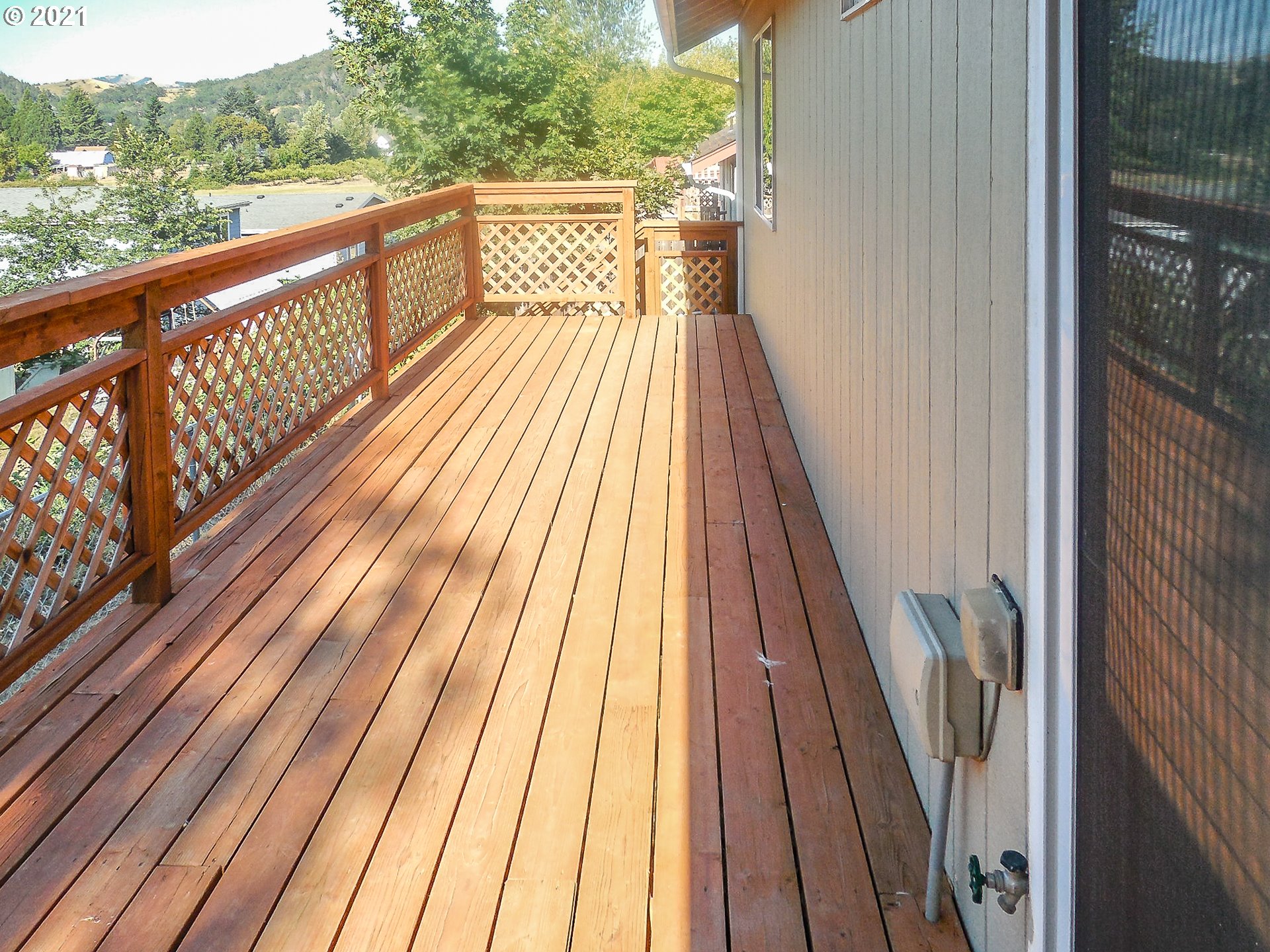 232 Northeast Rose Ridge Drive Winston, OR 97496 - Photo 25 of 29 Gallery Image 25