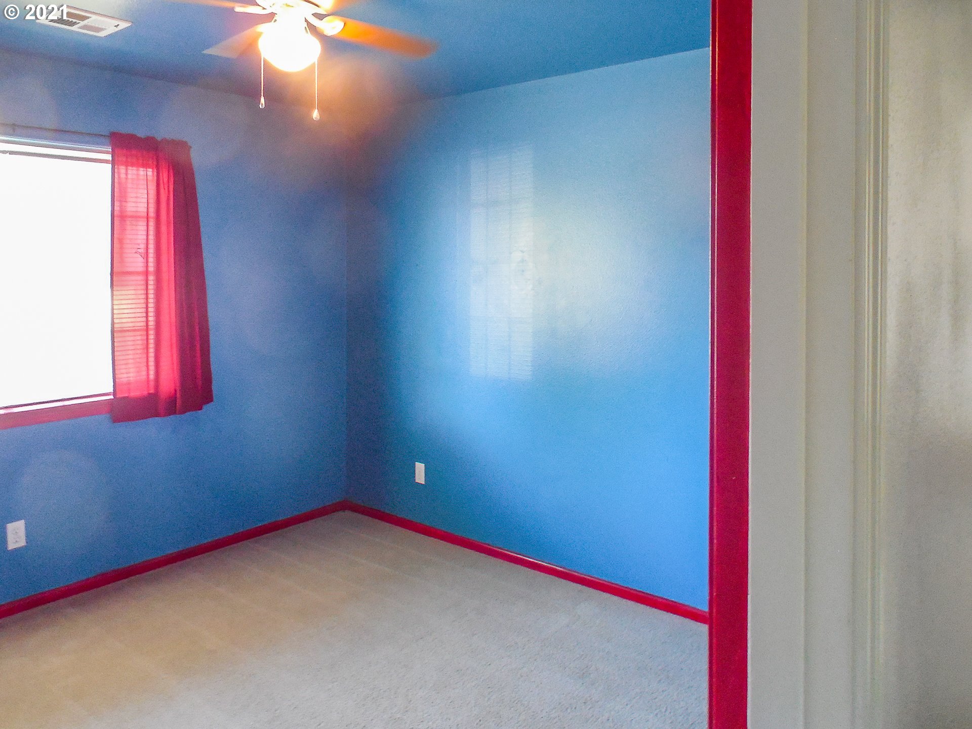 232 Northeast Rose Ridge Drive Winston, OR 97496 - Photo 8 of 29 Gallery Image 8