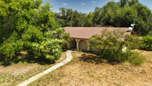 $270,000 | 116 East Bluebonnet Drive, Uvalde, TX 78801