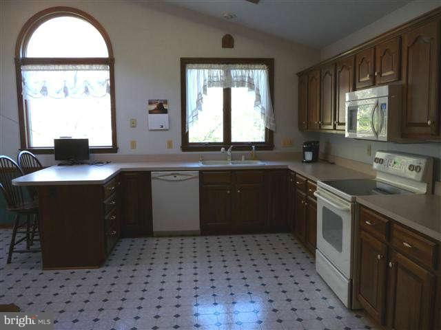5529 Emory Road Upperco, MD 21155 - Photo 8 of 22 Kitchen