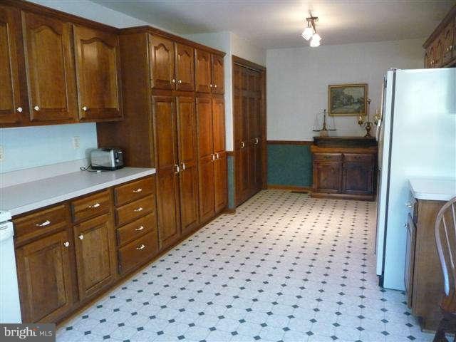 5529 Emory Road Upperco, MD 21155 - Photo 9 of 22 Kitchen