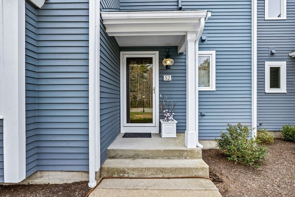 52 Bay Farm Road, Unit 52 Duxbury, MA 02332 - Photo 2 of 27 Gallery Image 2