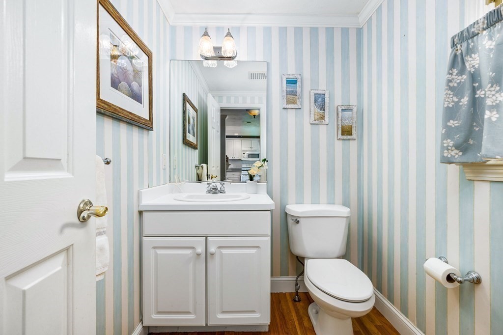 52 Bay Farm Road, Unit 52 Duxbury, MA 02332 - Photo 10 of 27 Gallery Image 10