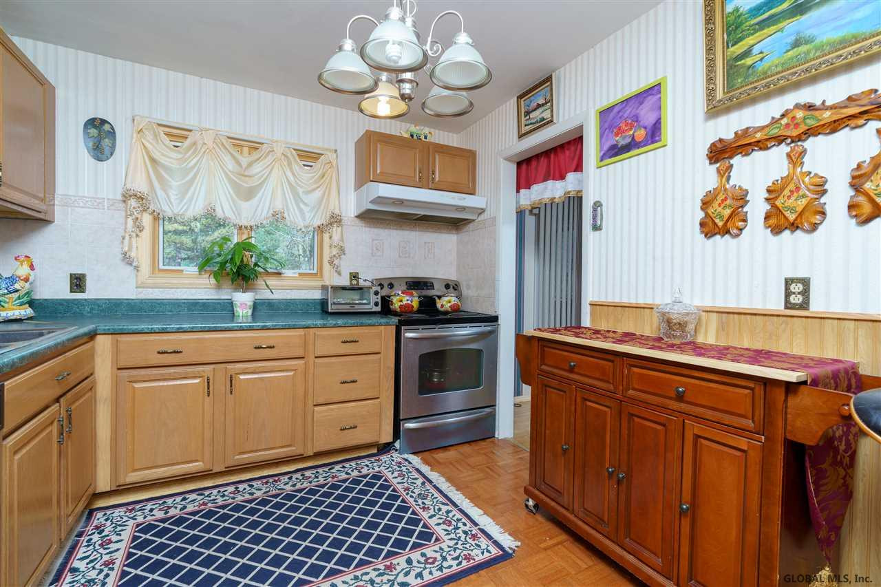 48 Rapple Drive Colonie, NY 12205 - Photo 11 of 33 Photo 11