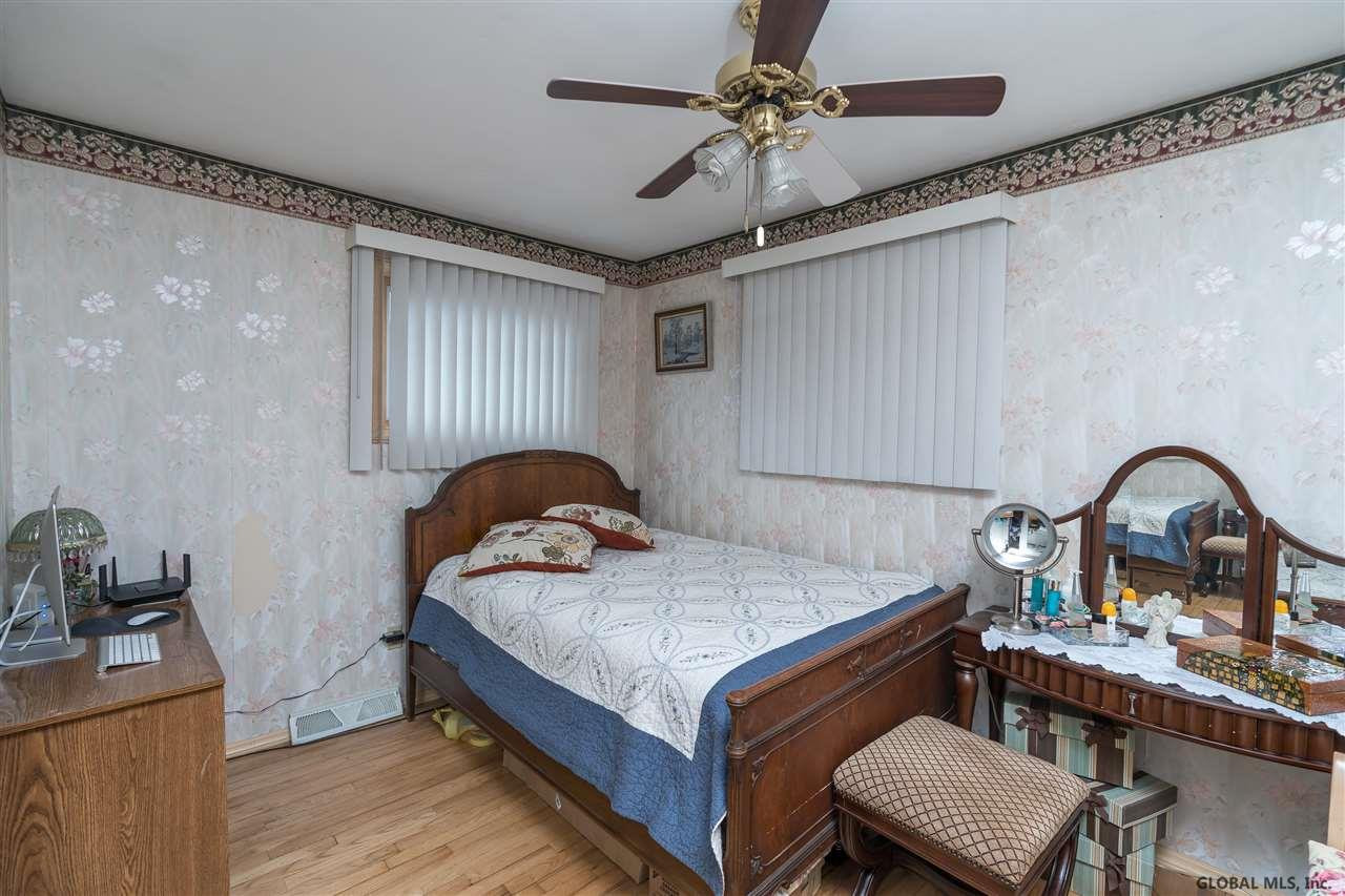 48 Rapple Drive Colonie, NY 12205 - Photo 18 of 33 Photo 18