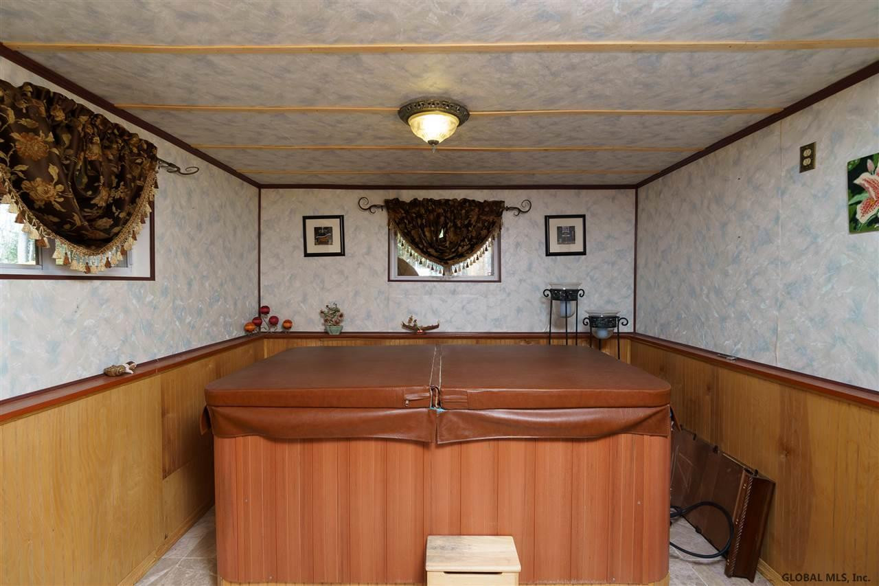 48 Rapple Drive Colonie, NY 12205 - Photo 24 of 33 Photo 24
