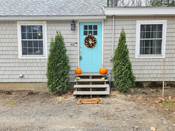 $370,000 | 62 Mast Road, Epping, NH 03042