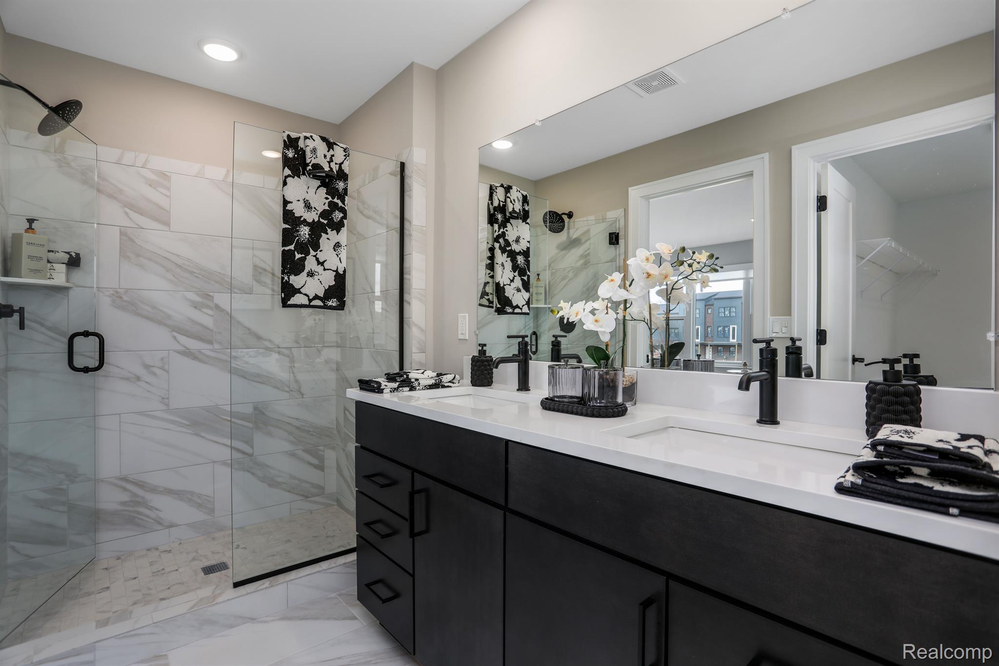 3012 Canopy Tree Way, Unit 9 Ann Arbor, MI 48103 - Photo 31 of 38