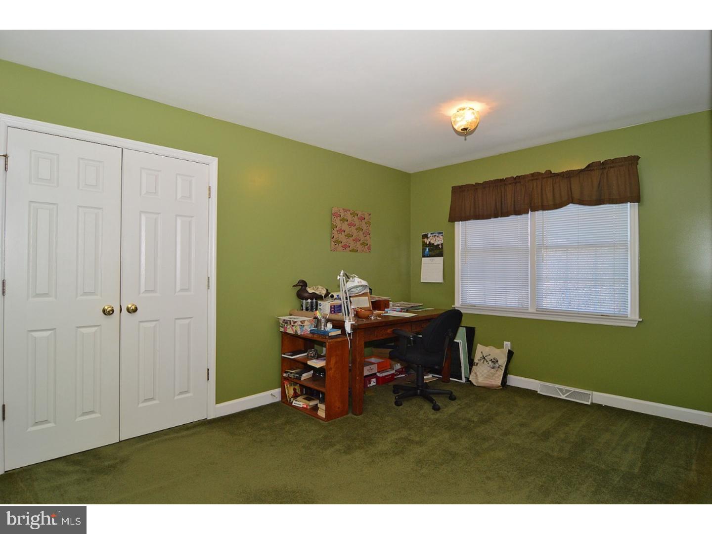 12 Illinois Avenue Reading, PA 19608 - Photo 16 of 25