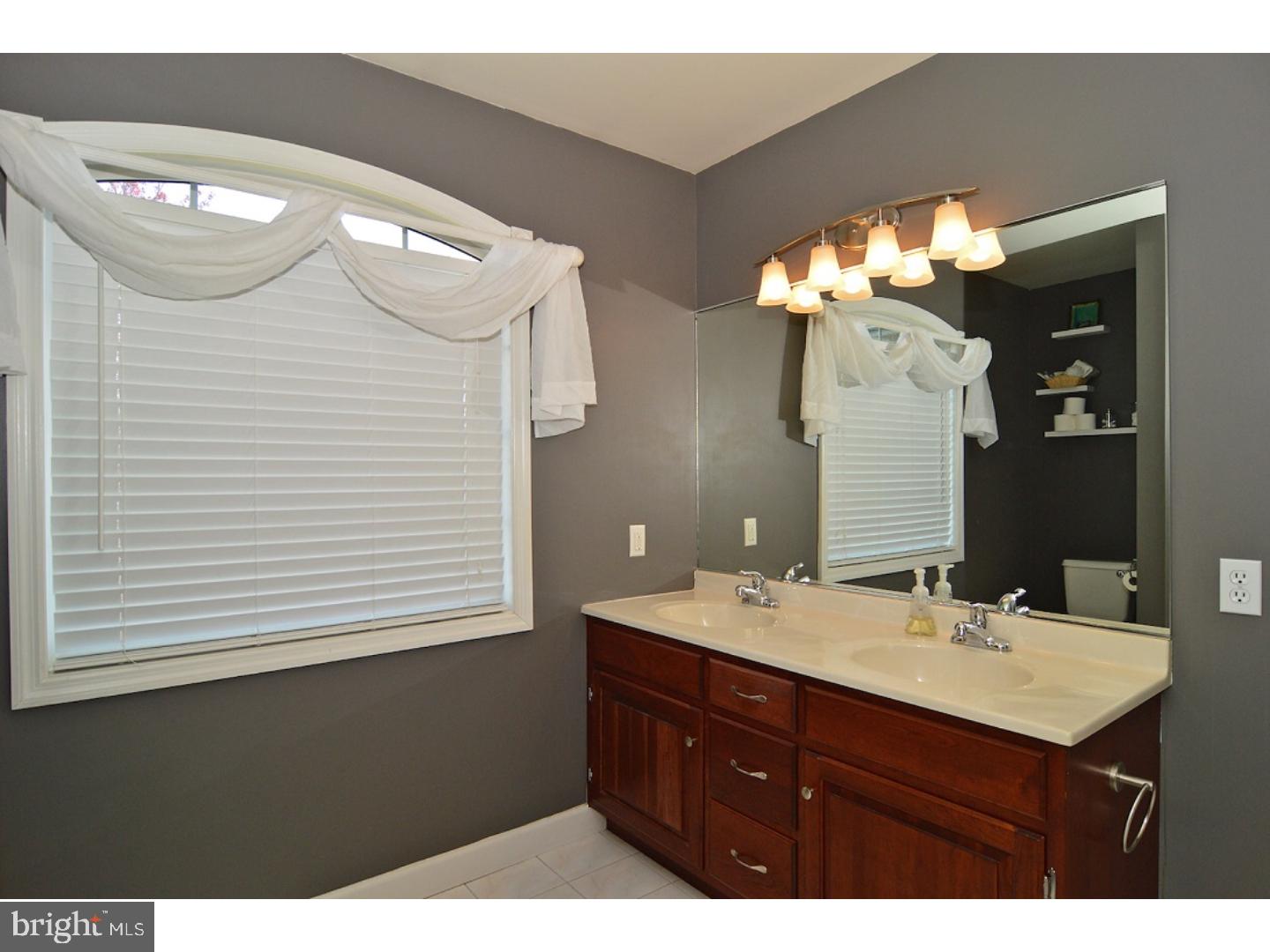 12 Illinois Avenue Reading, PA 19608 - Photo 21 of 25