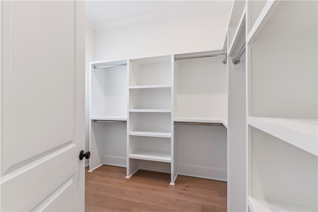 168 Old Wharf Road Brunswick, GA 31523 - Photo 14 of 41 primary closet