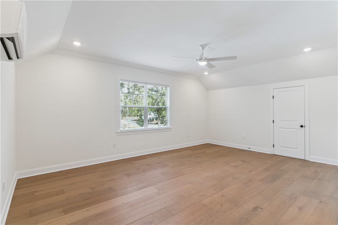 168 Old Wharf Road Brunswick, GA 31523 - Photo 23 of 41 upstairs bedroom