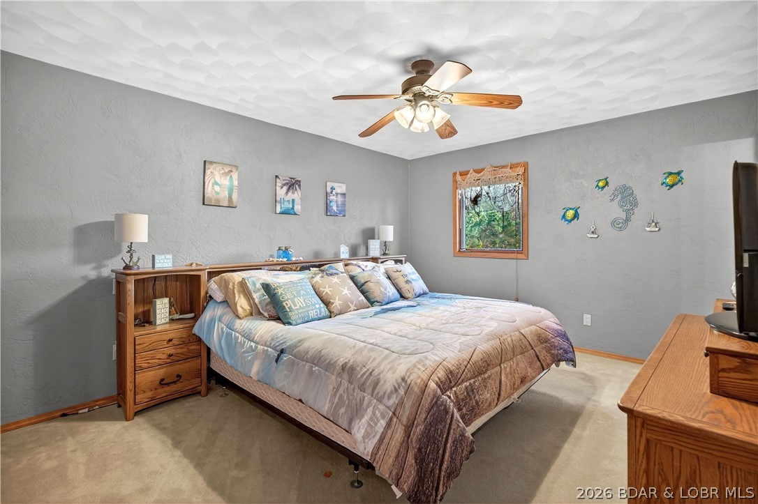 177 Ridgewood Drive Lake Ozark, MO 65049 - Photo 20 of 40 Upper level bedroom 2