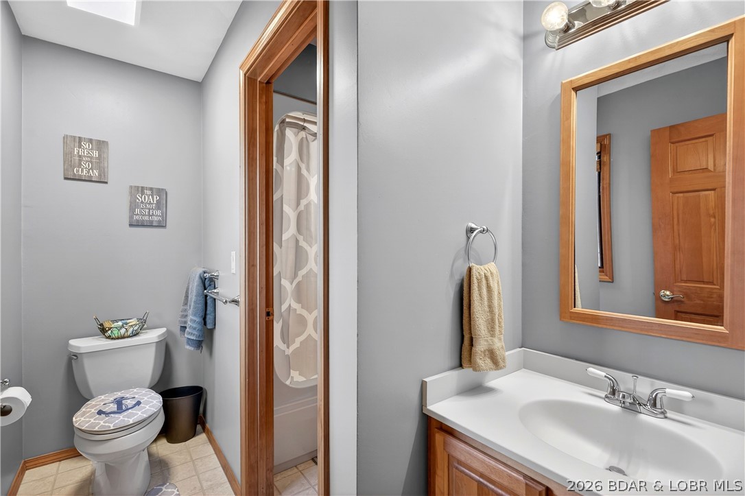 177 Ridgewood Drive Lake Ozark, MO 65049 - Photo 21 of 40 Upper level full bath