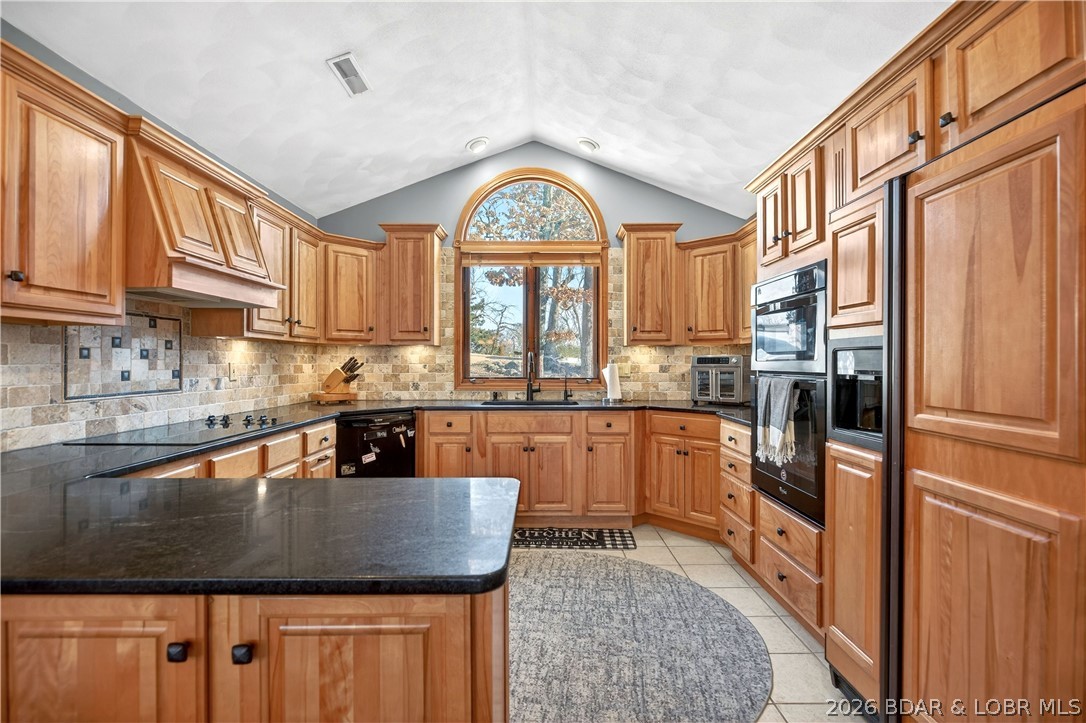 177 Ridgewood Drive Lake Ozark, MO 65049 - Photo 5 of 40 Fit for a Chef!