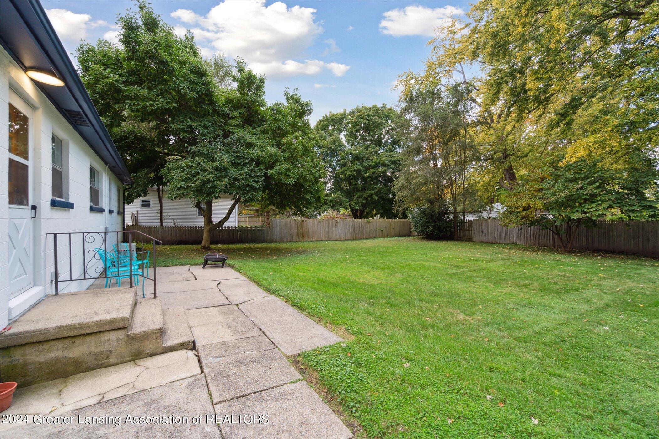 5873 Potter Street Haslett, MI 48840 - Photo 29 of 43 32-5873-Potter-St-Haslett-MI-48840-Windo