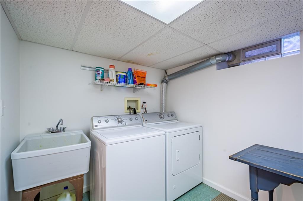 253 Cascade Road Pittsburgh, PA 15221 - Photo 17 of 25 Gallery Image 17