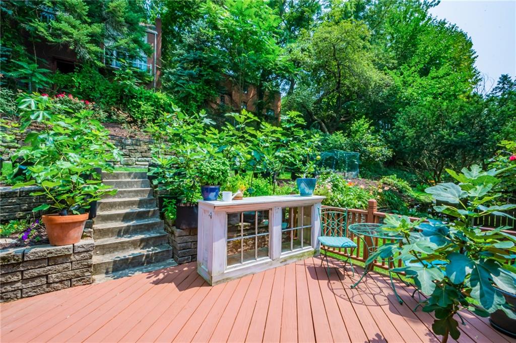 253 Cascade Road Pittsburgh, PA 15221 - Photo 20 of 25 Gallery Image 20