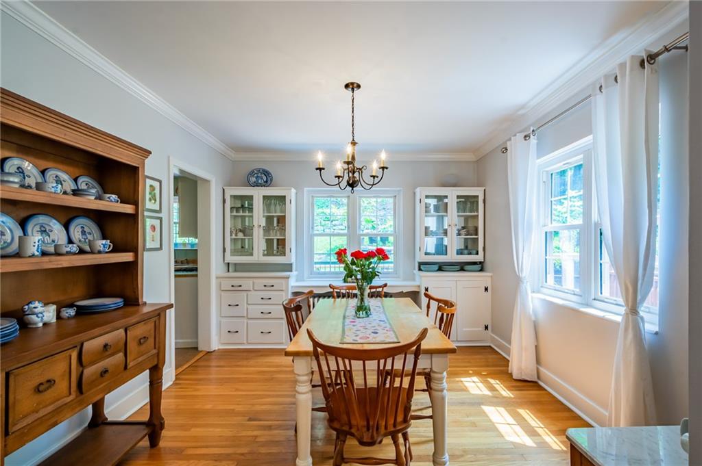 253 Cascade Road Pittsburgh, PA 15221 - Photo 5 of 25 Gallery Image 5