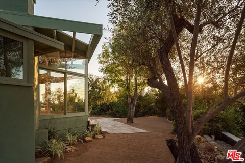 $1,995,000 | 2083 Hanscom Drive, South Pasadena, CA 91030