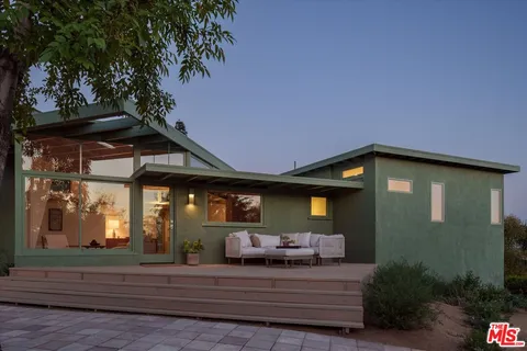 $1,995,000 | 2083 Hanscom Drive, South Pasadena, CA 91030