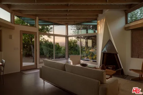 $1,995,000 | 2083 Hanscom Drive, South Pasadena, CA 91030