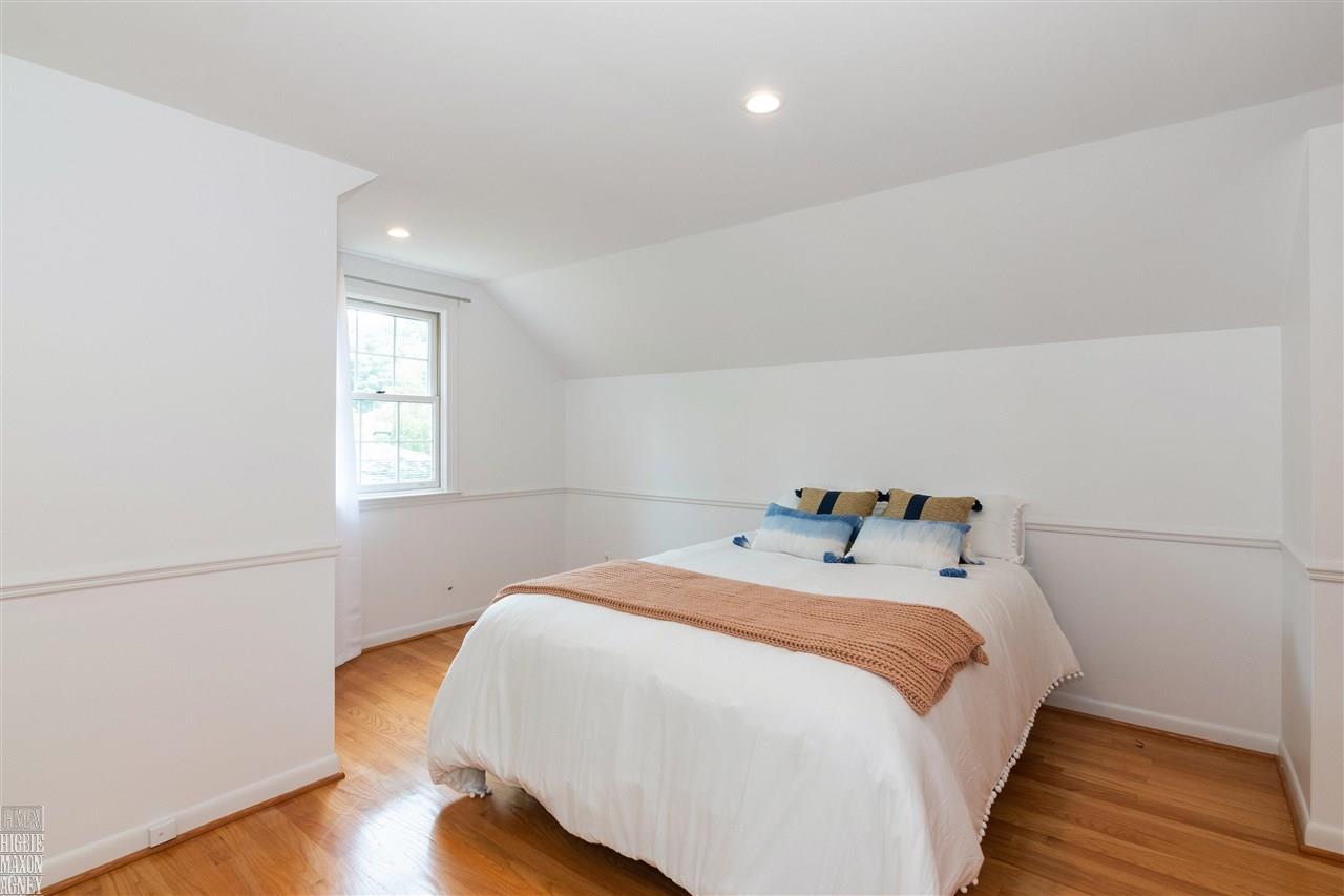 260 Stephens Road Grosse Pointe Farms, MI 48236 - Photo 17 of 29