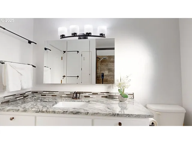 $499,000 | 425 Memory Lane, Brookings, OR 97415