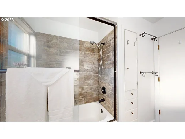 $499,000 | 425 Memory Lane, Brookings, OR 97415