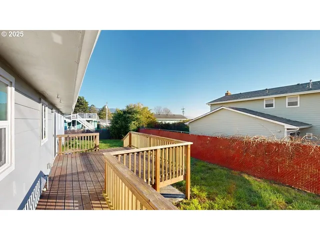 $499,000 | 425 Memory Lane, Brookings, OR 97415