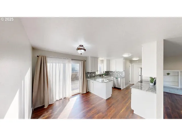 $499,000 | 425 Memory Lane, Brookings, OR 97415