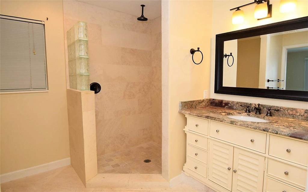 831 Southeast Riverside Drive Stuart, FL 34994 - Photo 21 of 36 Gallery Image 21