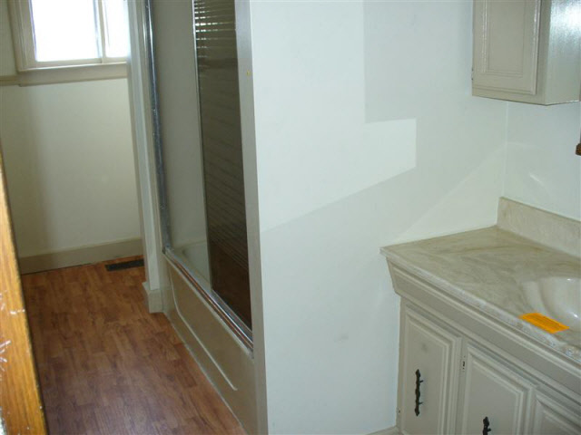 12750 Seymour Road Burt, MI 48417 - Photo 6 of 8 20036603-5.JPG