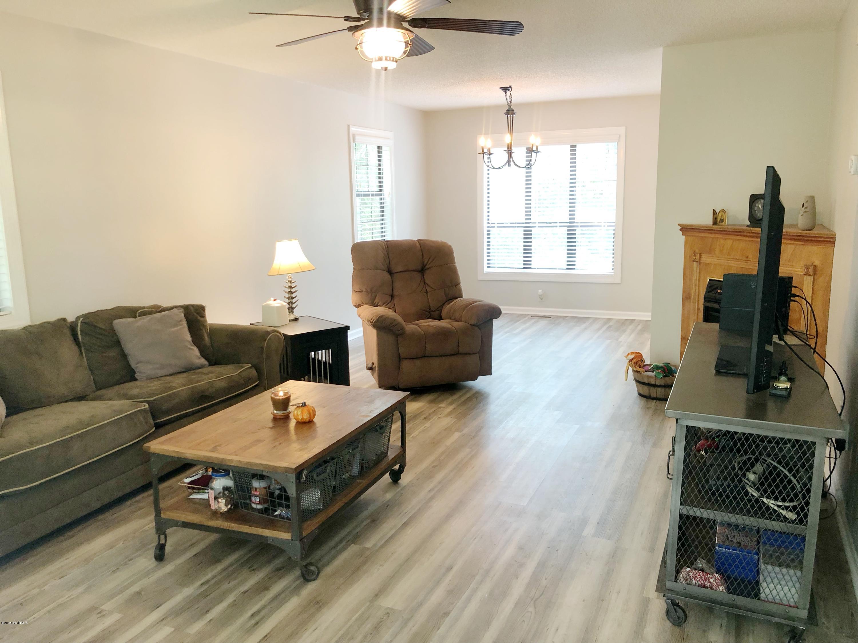 570 Old Folkstone Road Holly Ridge, NC 28445 - Photo 4 of 12 Spacious Living and Breakfast Area
