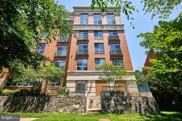 $675,000 | 2200 North Westmoreland Street, Unit 516, Arlington, VA 22213