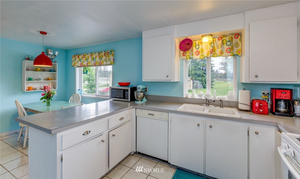 1796 Harksell Road Ferndale, WA 98248 - Photo 8 of 25 Gallery Image 8