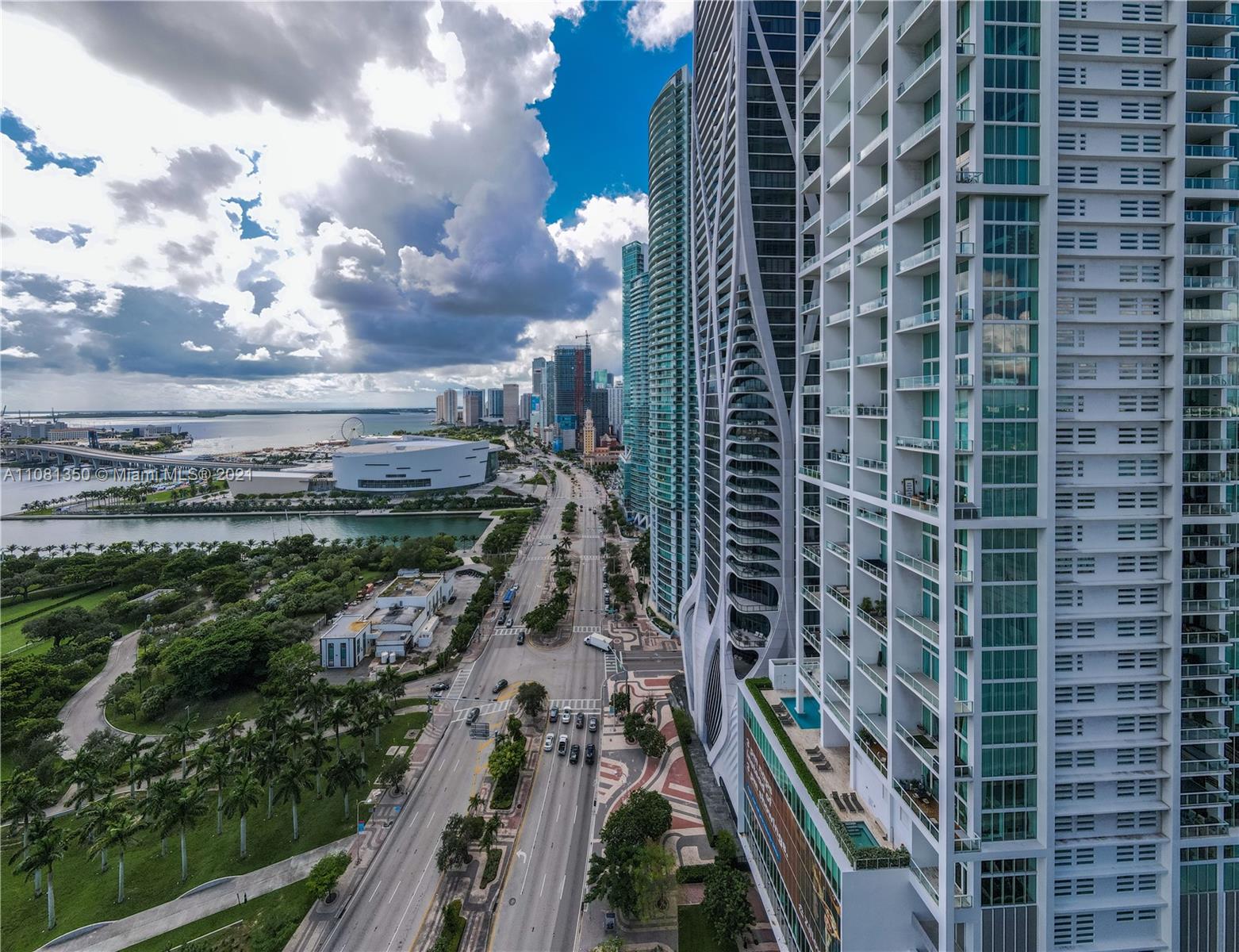 1040 Biscayne Boulevard, Unit 2403 Miami, FL 33132 - Photo 3 of 25 a view of a city