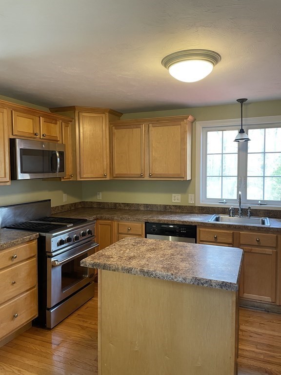 14 Devonshire Street Worcester, MA 01605 - Photo 7 of 26